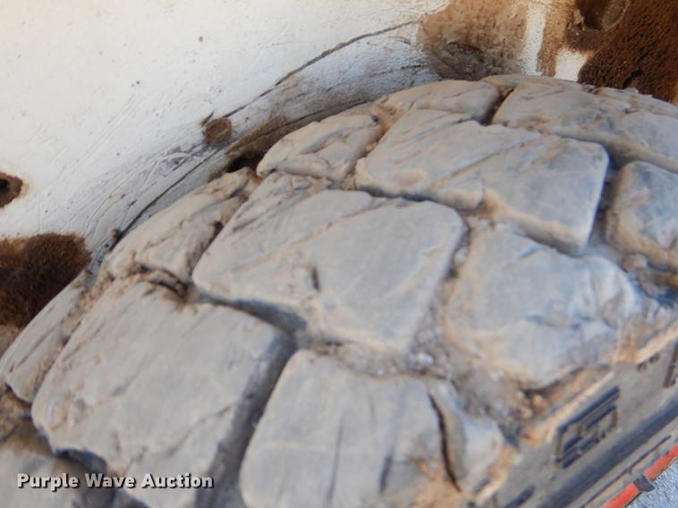 image for item EO9519 1997 Bobcat 450 skid steer