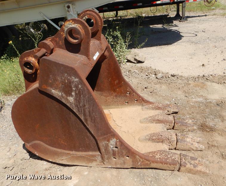 image for item EO9521 34"W bucket