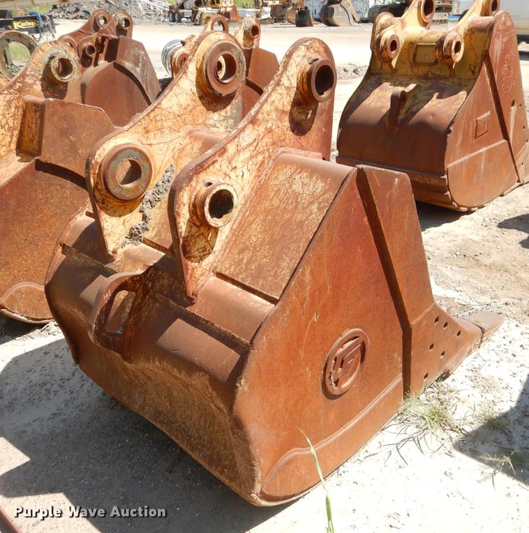 image for item EO9526 40"W bucket