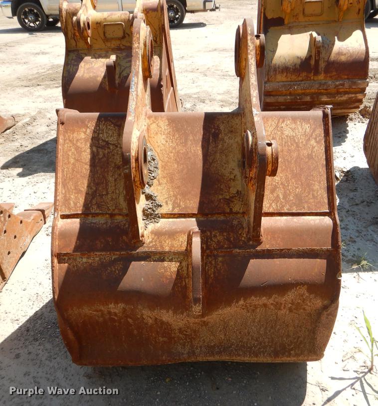 image for item EO9526 40"W bucket