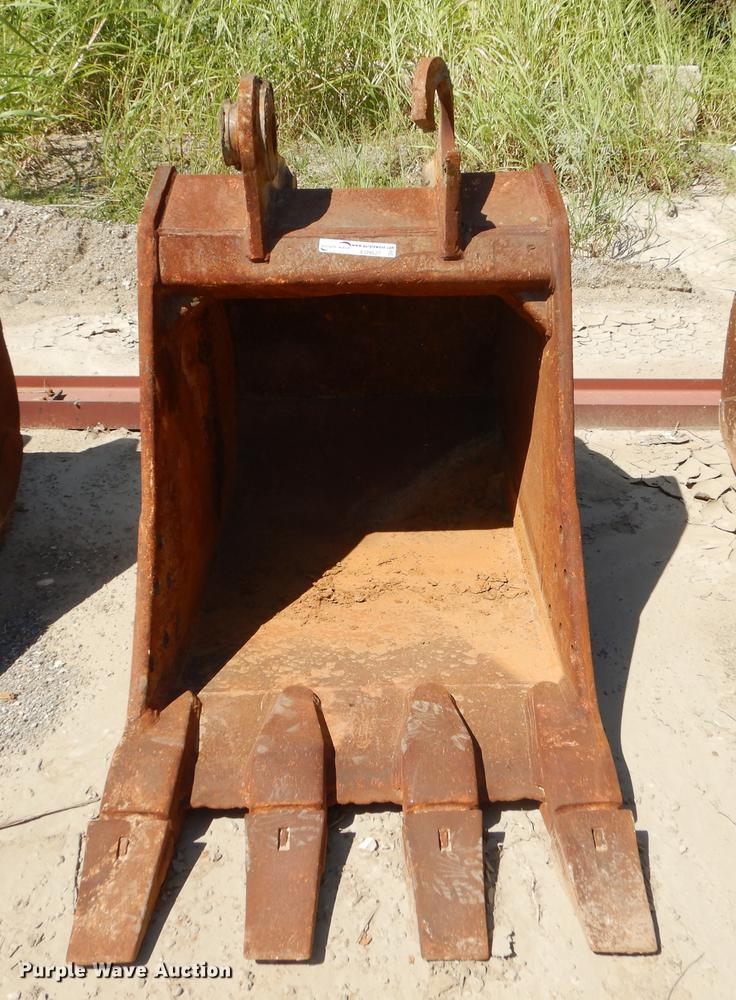 image for item EO9527 34"W bucket