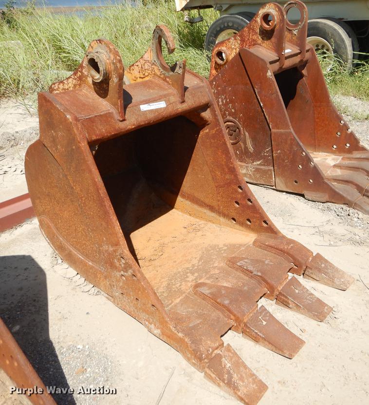 image for item EO9527 34"W bucket