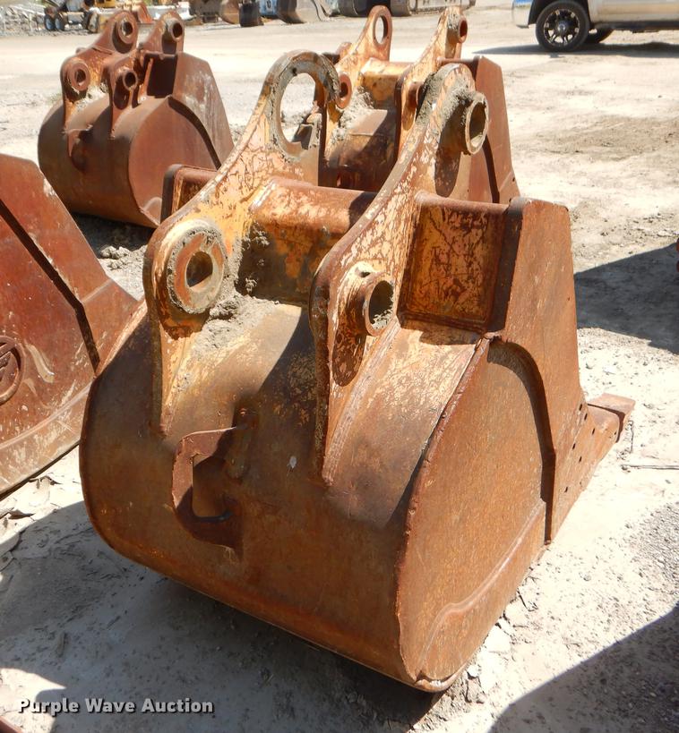 image for item EO9527 34"W bucket