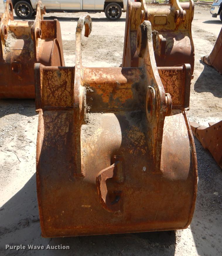 image for item EO9527 34"W bucket