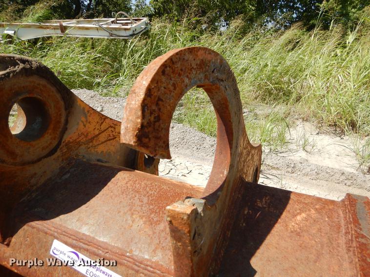 image for item EO9527 34"W bucket