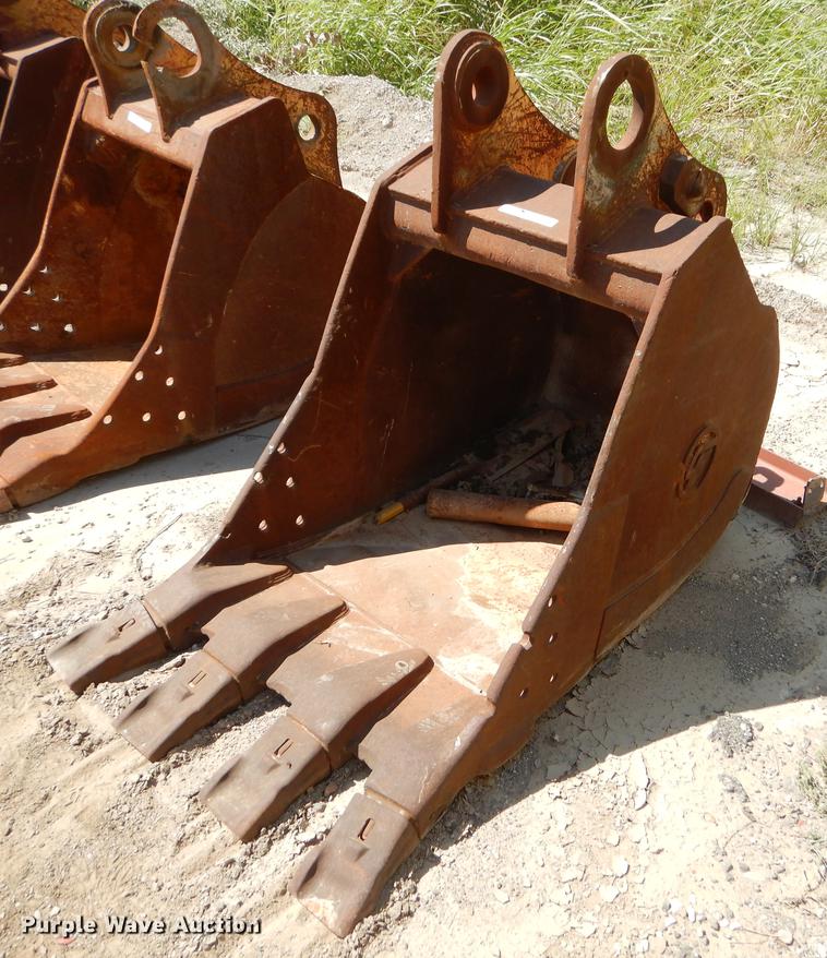 image for item EO9528 33"W bucket