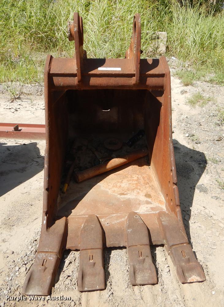 image for item EO9528 33"W bucket