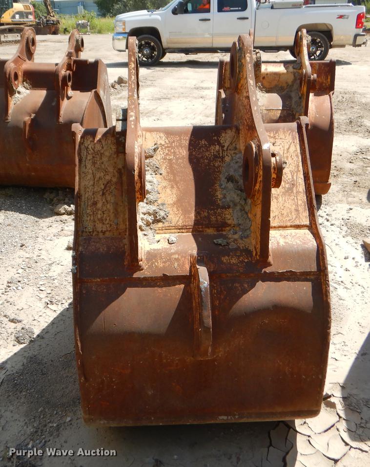 image for item EO9528 33"W bucket