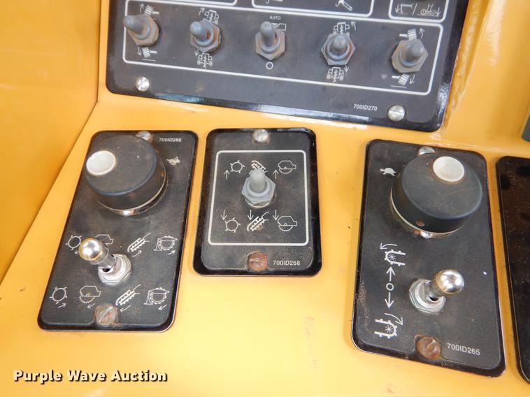 image for item EO9543 2014 Vermeer T755III trencher