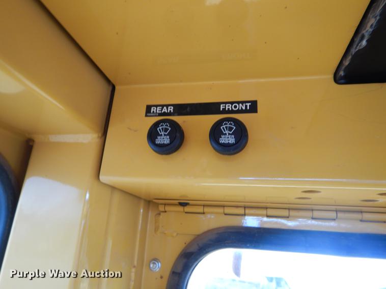 image for item EO9543 2014 Vermeer T755III trencher