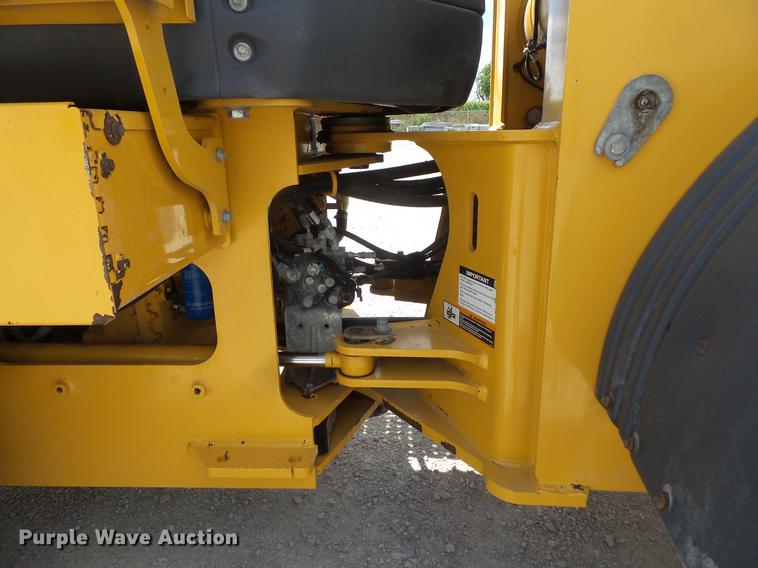 image for item EV9018 2015 John Deere 544K High Lift wheel loader