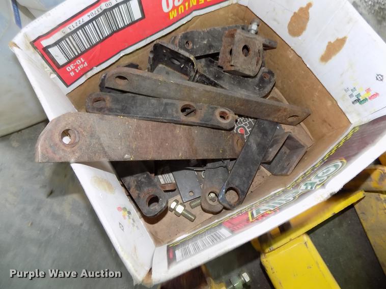 image for item FT9750 (4) Mattracks 88 Series pickup truck tracks