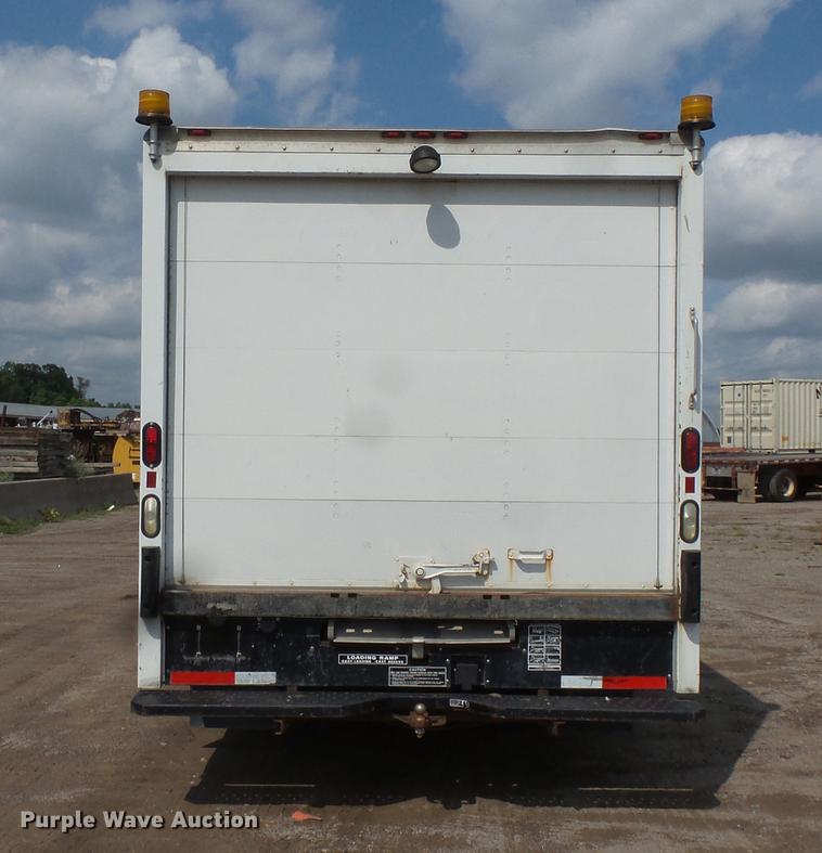 2005 Ford E350 Super Duty box truck in Saint Michael, MN | Item FT9820