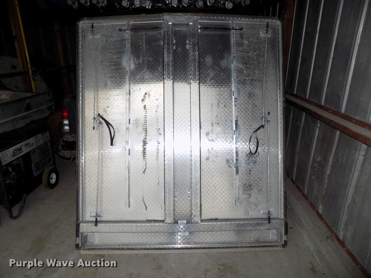 image for item G1304 Diamond back truck cover