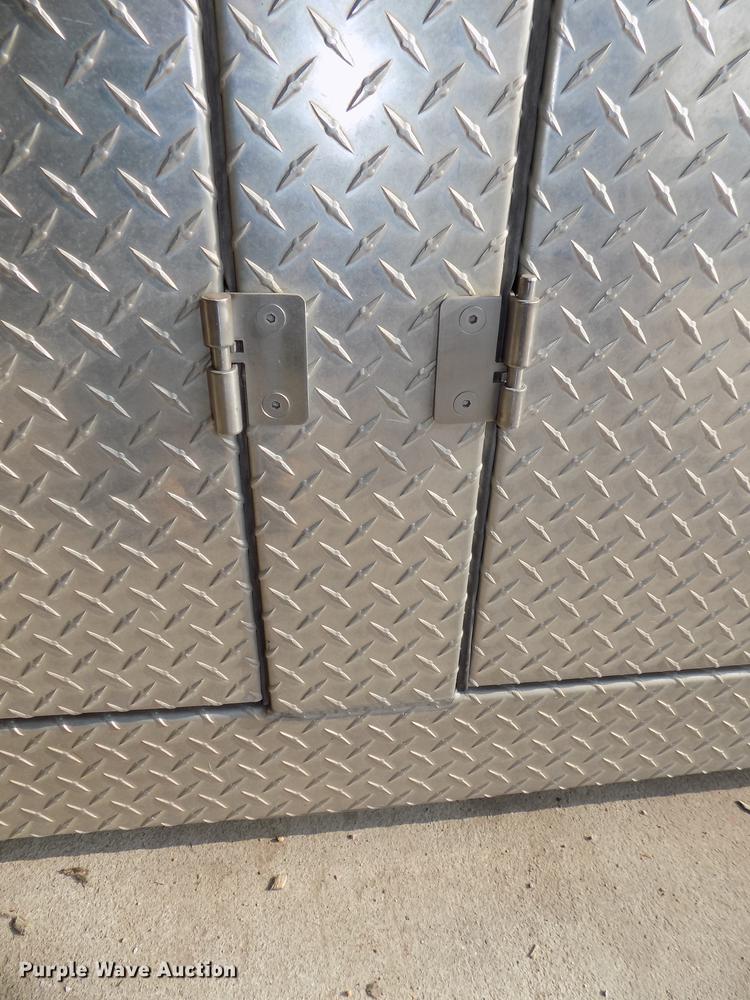 image for item G1304 Diamond back truck cover