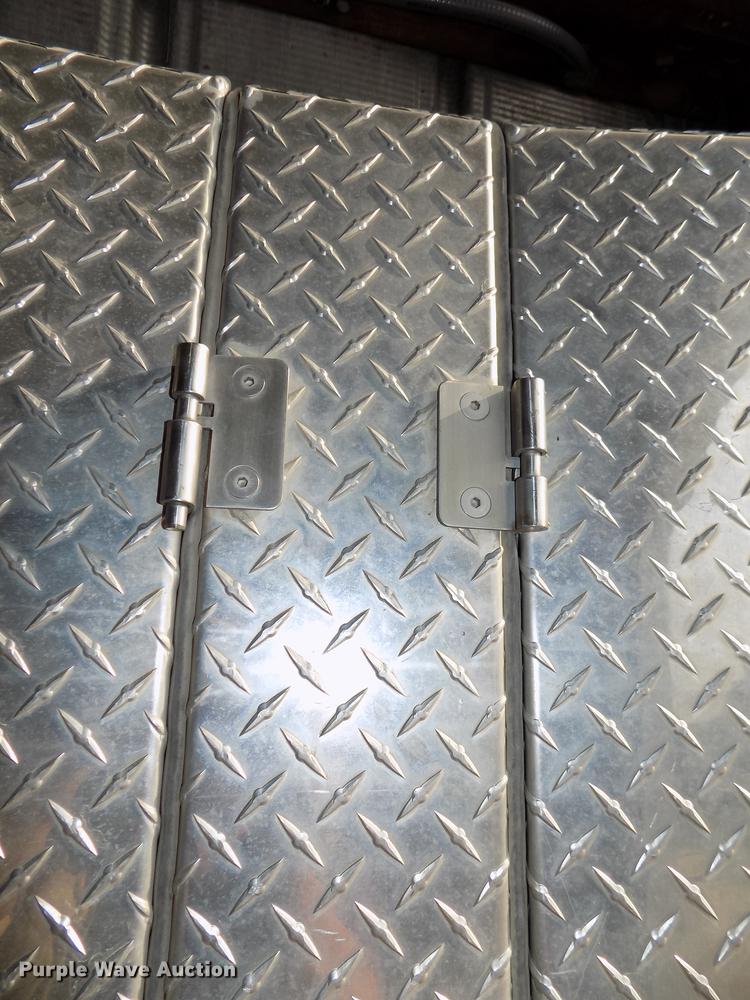 image for item G1304 Diamond back truck cover