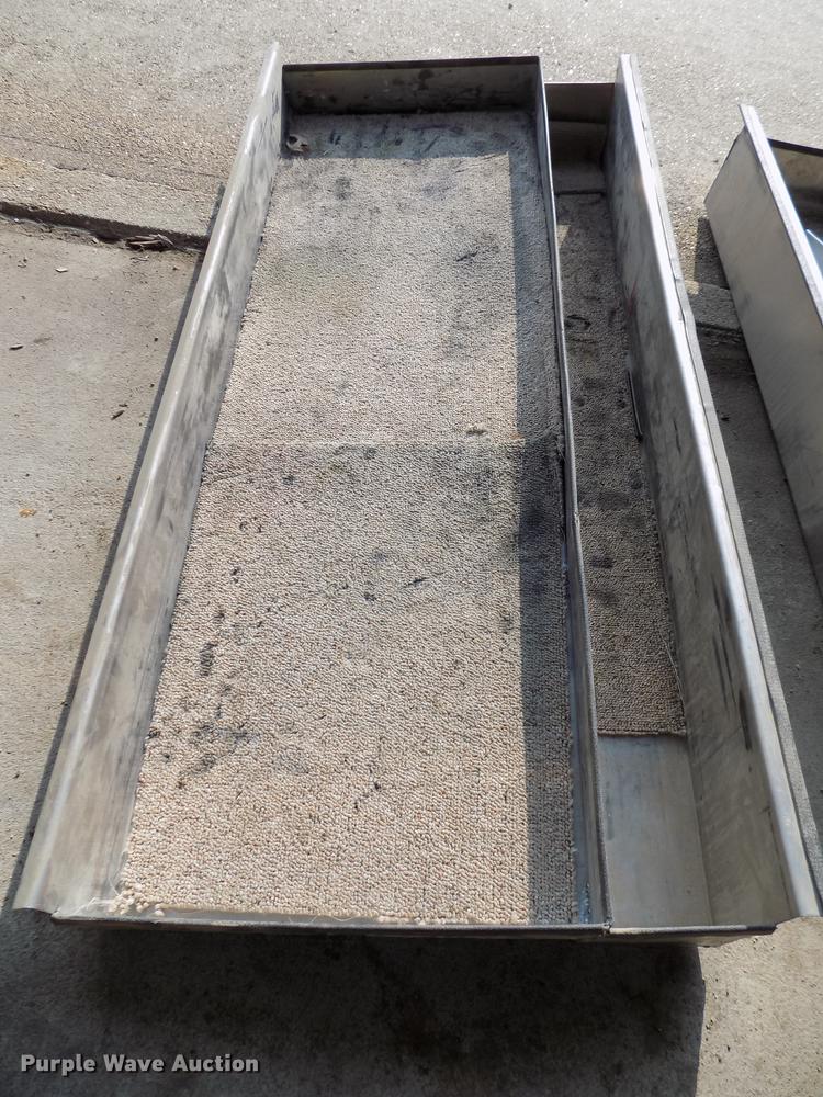 image for item G1304 Diamond back truck cover