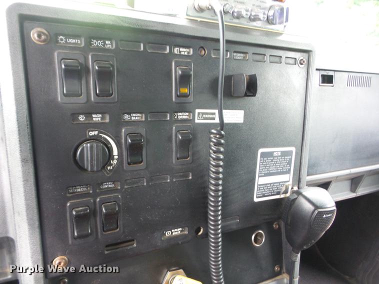 image for item K6258 1997 Mack CL713 dump truck