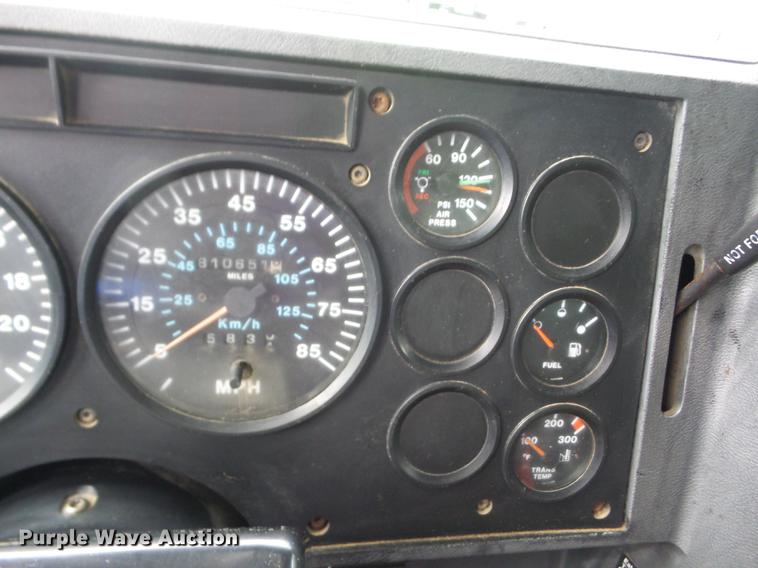 image for item K6258 1997 Mack CL713 dump truck