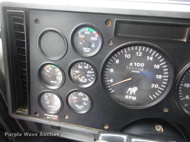 image for item K6258 1997 Mack CL713 dump truck