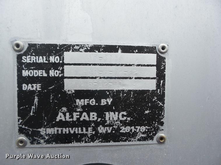 image for item K6258 1997 Mack CL713 dump truck