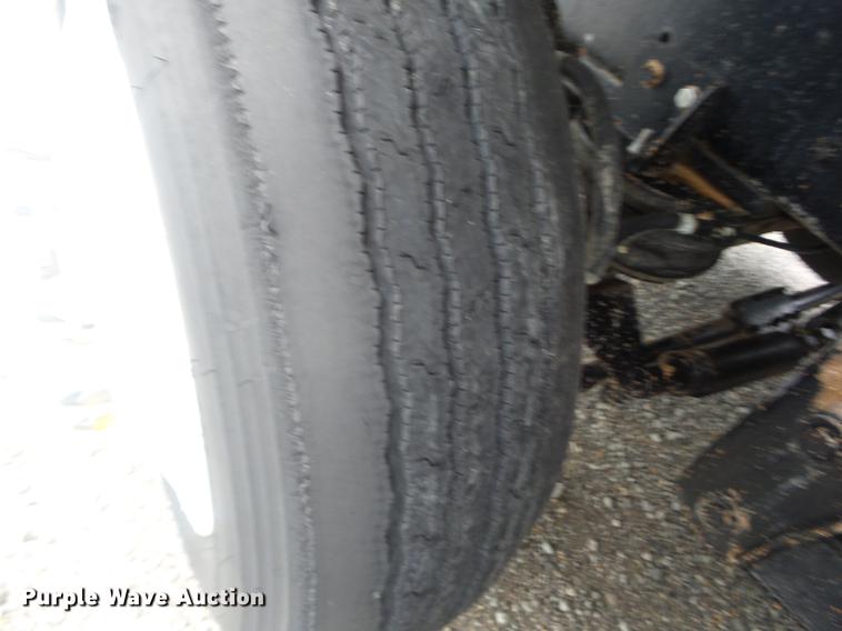 image for item K6258 1997 Mack CL713 dump truck