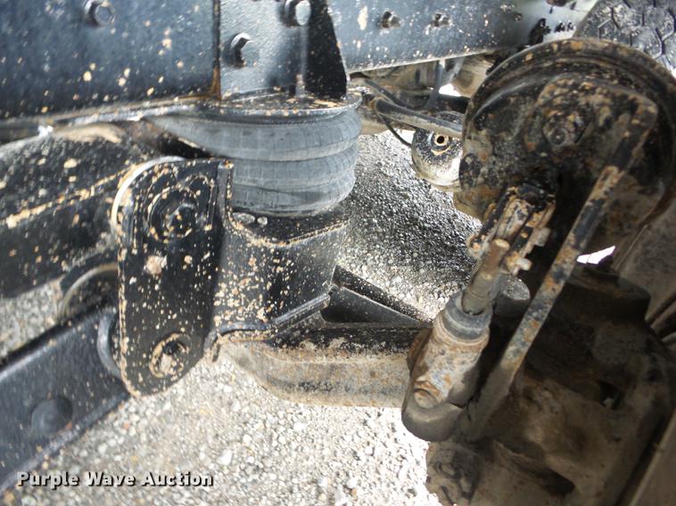 image for item K6258 1997 Mack CL713 dump truck