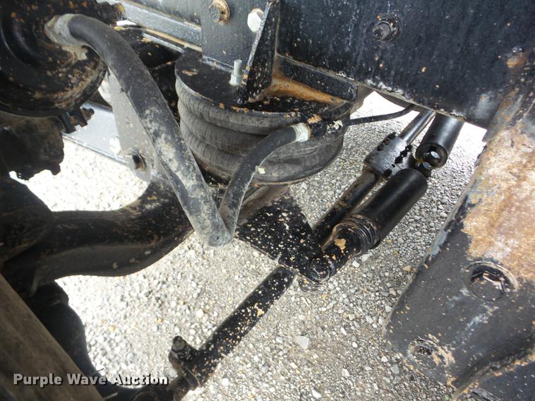 image for item K6258 1997 Mack CL713 dump truck