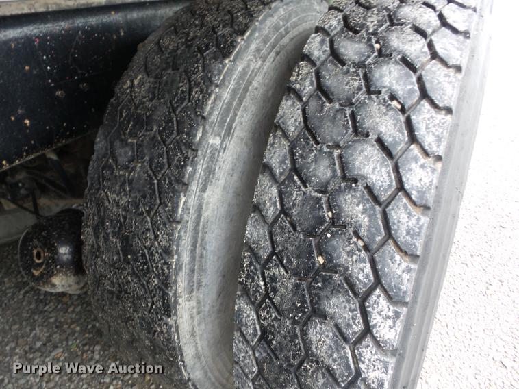 image for item K6258 1997 Mack CL713 dump truck