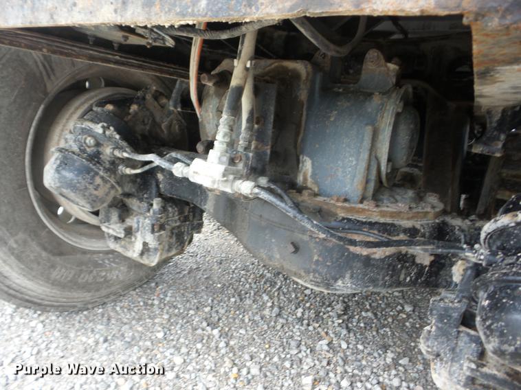 image for item K6258 1997 Mack CL713 dump truck