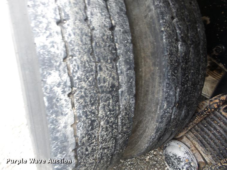 image for item K6258 1997 Mack CL713 dump truck