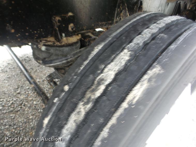 image for item K6258 1997 Mack CL713 dump truck