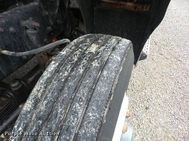 image for item K6258 1997 Mack CL713 dump truck