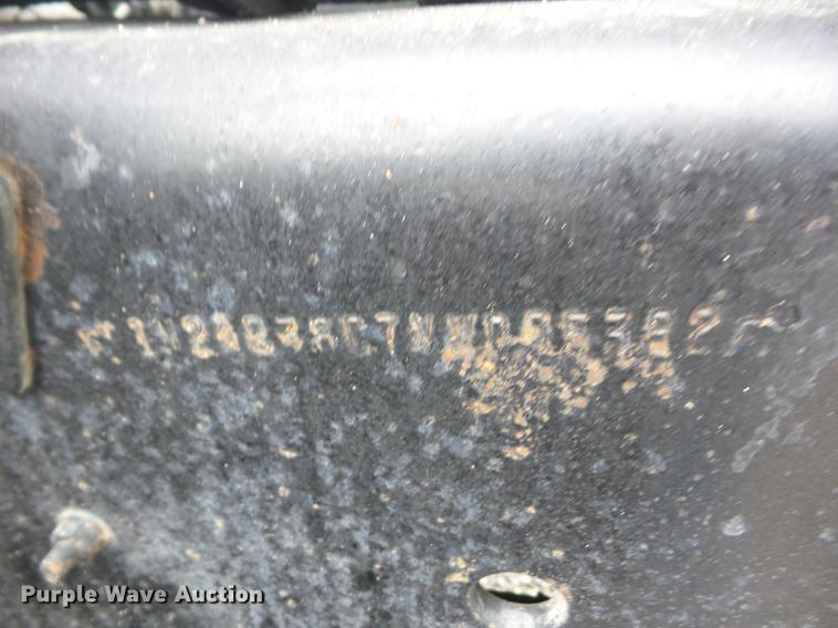 image for item K6258 1997 Mack CL713 dump truck