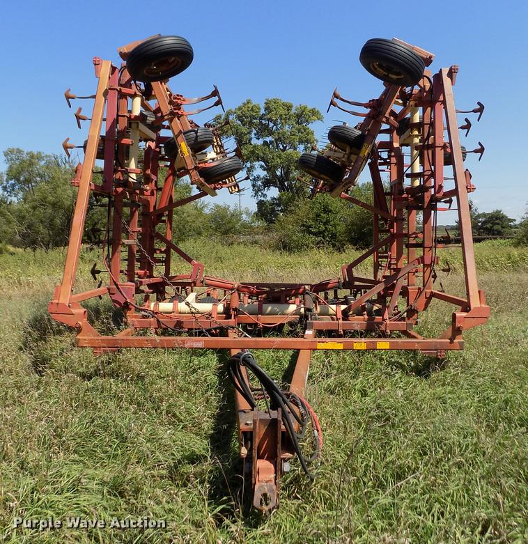 image for item DB9109 Krause 4246 field cultivator