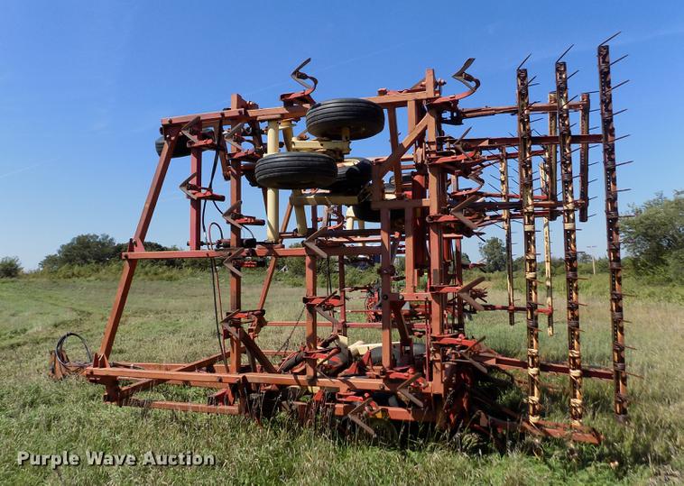image for item DB9109 Krause 4246 field cultivator