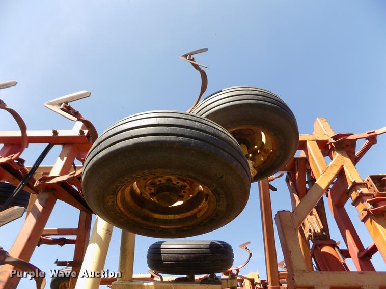 image for item DB9109 Krause 4246 field cultivator