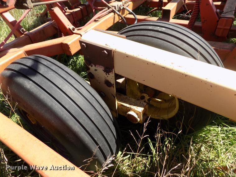 image for item DB9109 Krause 4246 field cultivator