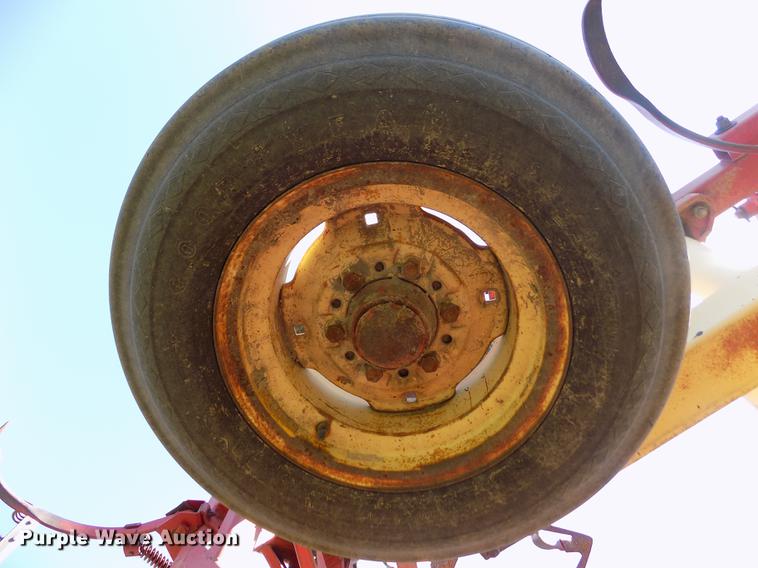 image for item DB9109 Krause 4246 field cultivator