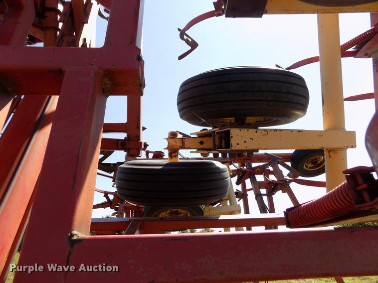 image for item DB9109 Krause 4246 field cultivator