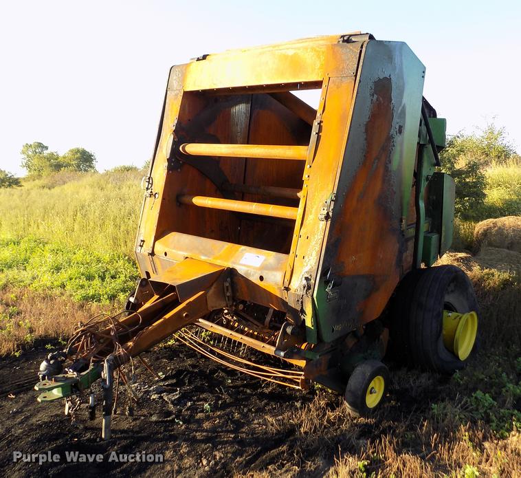 image for item DB9117 2008 John Deere 568 Mega Wide round baler