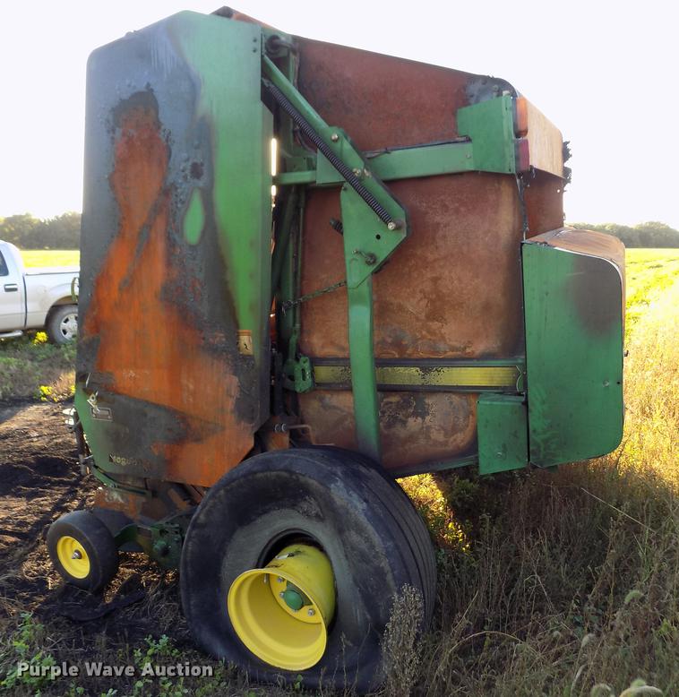 image for item DB9117 2008 John Deere 568 Mega Wide round baler