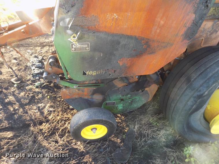 image for item DB9117 2008 John Deere 568 Mega Wide round baler