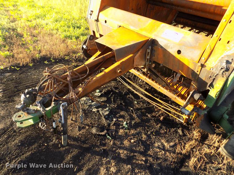 image for item DB9117 2008 John Deere 568 Mega Wide round baler