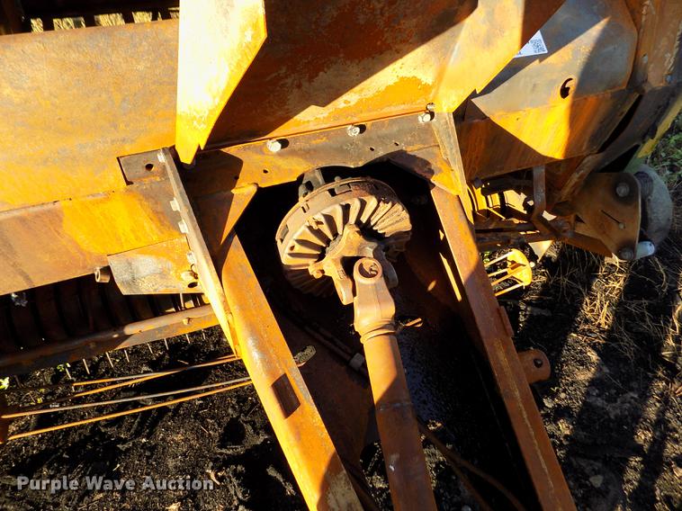 image for item DB9117 2008 John Deere 568 Mega Wide round baler