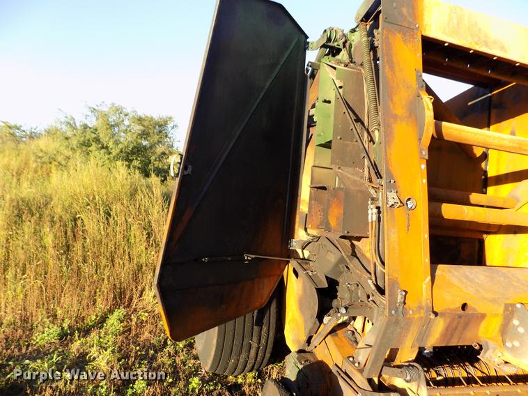 image for item DB9117 2008 John Deere 568 Mega Wide round baler