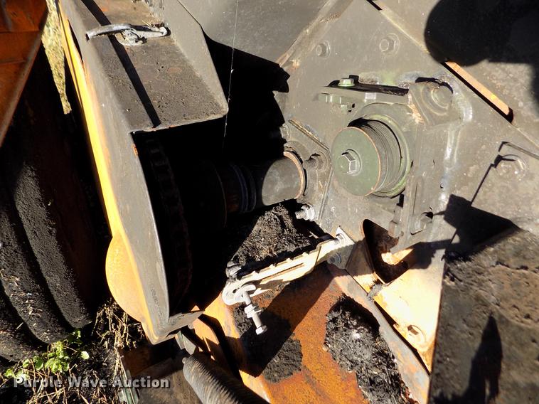 image for item DB9117 2008 John Deere 568 Mega Wide round baler