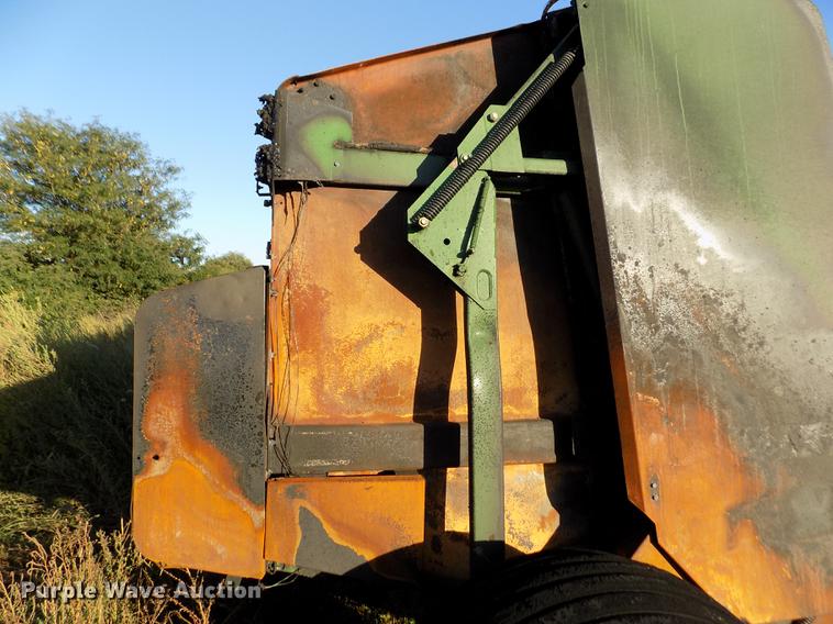 image for item DB9117 2008 John Deere 568 Mega Wide round baler