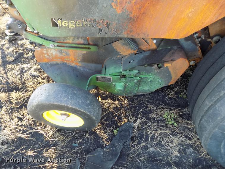 image for item DB9117 2008 John Deere 568 Mega Wide round baler