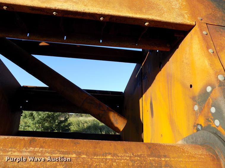 image for item DB9117 2008 John Deere 568 Mega Wide round baler